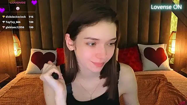 Cherry_Wipe live sex cam