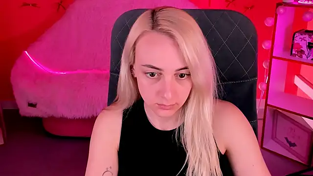 carolmoor - CarolMoor's free webcam - UK Sex Cams