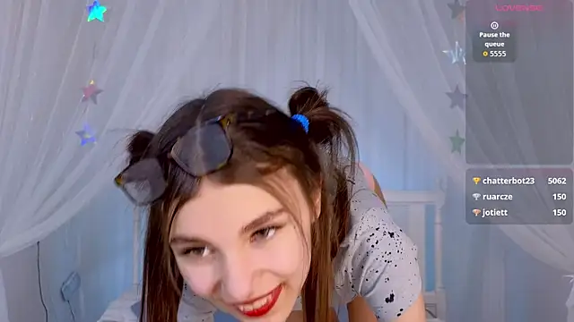 Little__Lunaa webcam