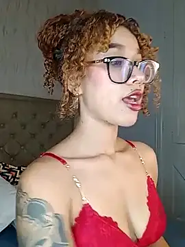 Sienna_brunette webcam