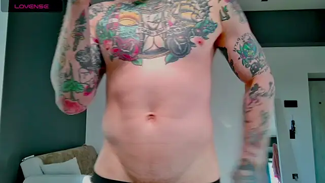 white_King9999 webcam