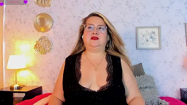 Martinacurvy_ webcam