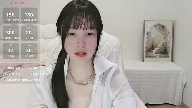 美女Anna-2005在线直播