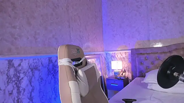 Horny_Brunette_ webcam