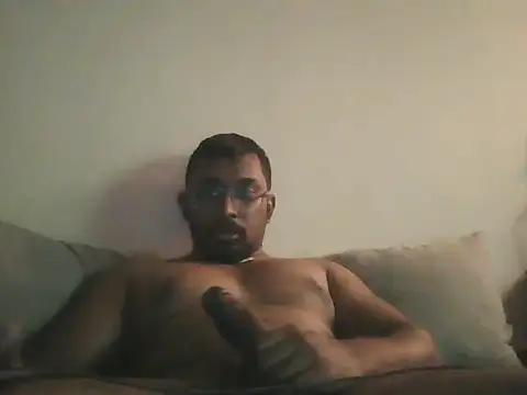 lookingforwomentofukchenn webcam