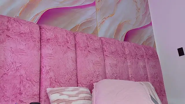 kendal_rossi - Kendal_rossi's free webcam - UK Sex Cams