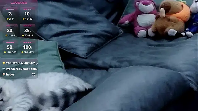 美女shuimitao520在线直播