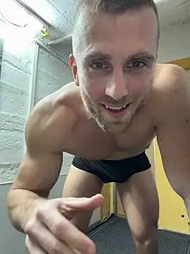 trainwithme (M young) - Cum on the mirror+last tip 5m toy contro