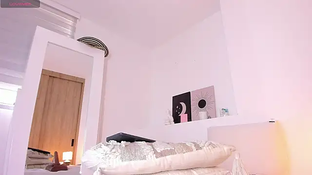 nicolette_bale webcam