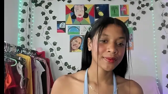 ElectraaJoness webcam