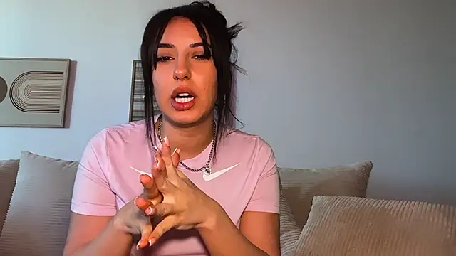 sissivienna - SissiVienna's free webcam - UK Sex Cams