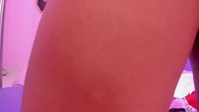 MATURE_WHOR33 webcam