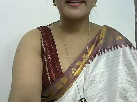 reshmika_reddy live sex cam