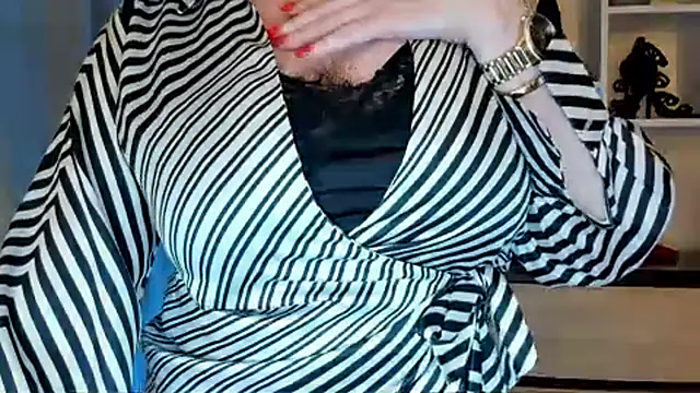 feliziaDesire webcam