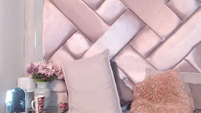 Ashleyroberst webcam