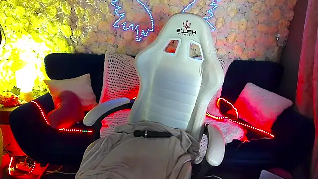 CarolinaaFoxyyy webcam