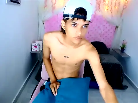 chris_evans77 webcam