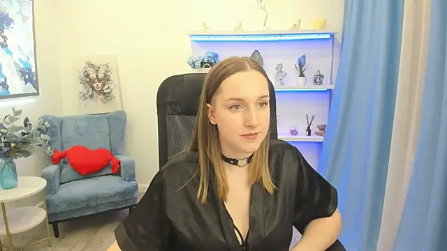 caseyterini - CaseyTerini's free webcam - UK Sex Cams