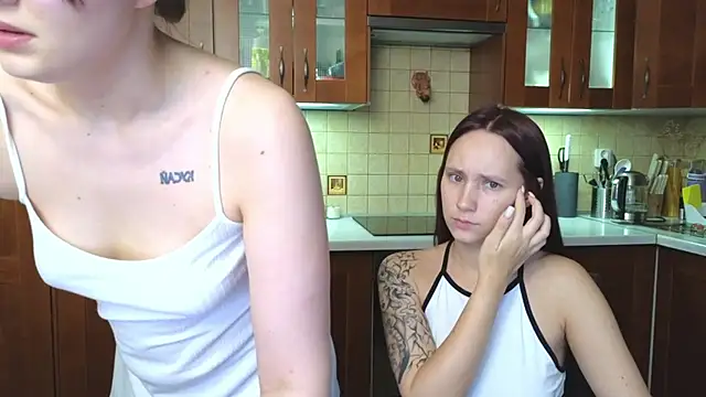  🍒 anal pvt friends pussy masturbate cum ! Yuki right, Jess middle, Mona left 