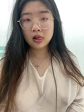 xxwang20 Stripchat cam model