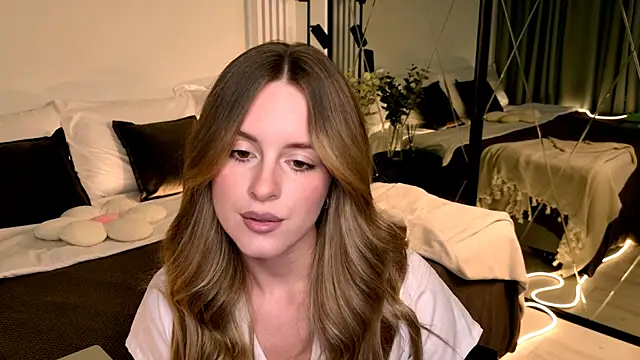 rozzitabedberry - RozzitaBedberry's free webcam - UK Sex Cams