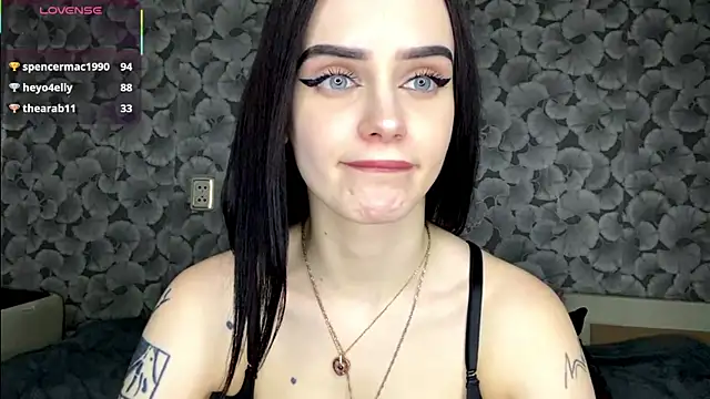 ieshaosorio - IeshaOsorio's free webcam - UK Sex Cams