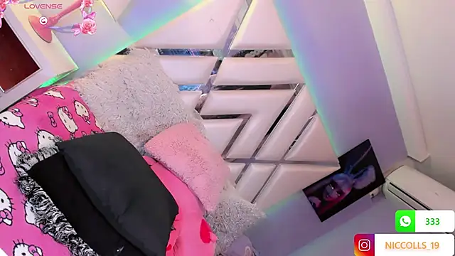 Niccolls_Princess_ webcam