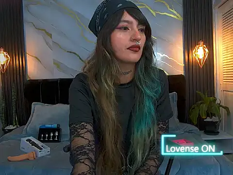 Dark_Dominika webcam