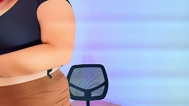 Katey_Curvy01_ webcam