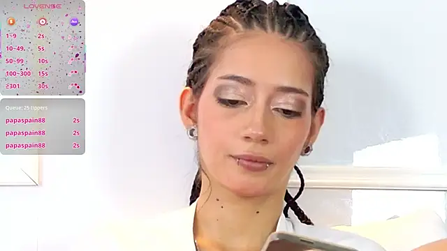 zorravioletta1 - Zorravioletta1's free webcam - UK Sex Cams