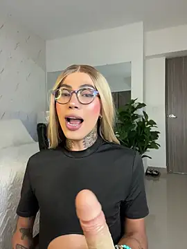 miss_tatiana_'s live cam