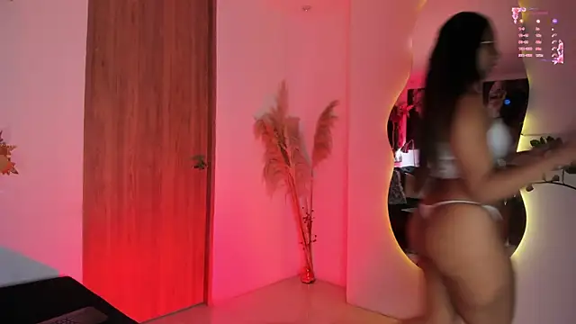 AmelyaMann live sex cam