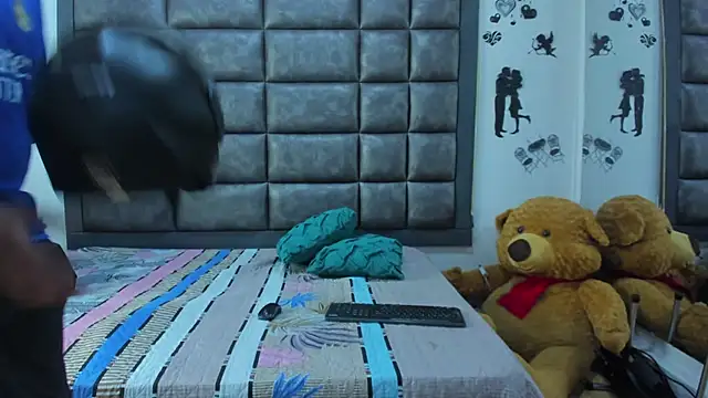 Aliss_Aron Live Webcam on Stripchat