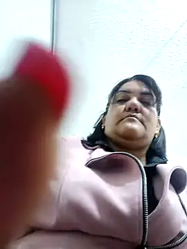 saraladys - Saraladys's free webcam - UK Sex Cams