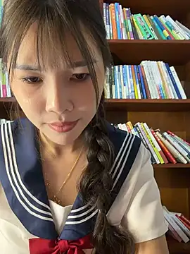 Fire-18 live sex cam