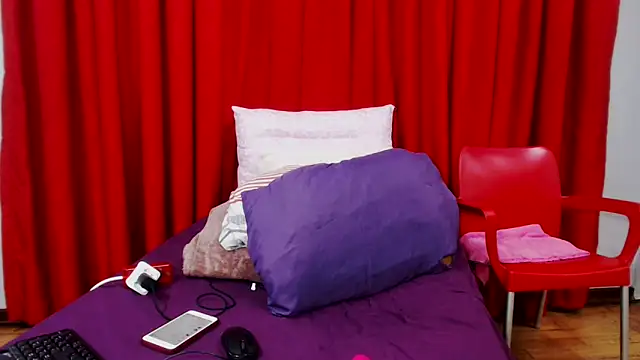 SexyBustyBoobs webcam