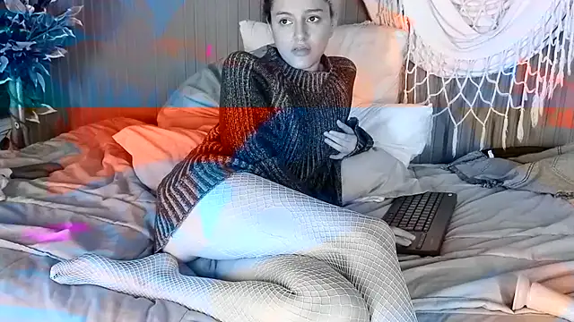 maria_turner1 - Maria_Turner1's free webcam - UK Sex Cams