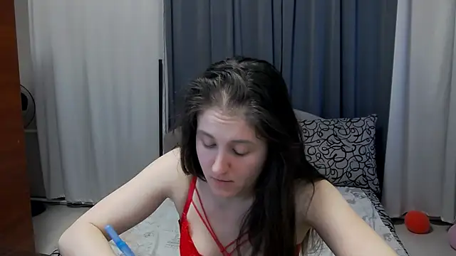 Holliy_Cooper webcam