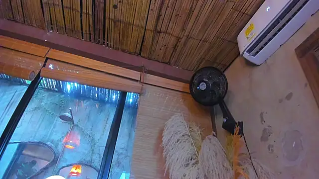 Victoria_Gonzalez webcam