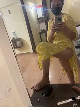 indianshycouple Live Webcam on Stripchat