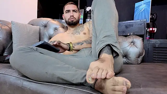 matteosantos Live Webcam on Stripchat