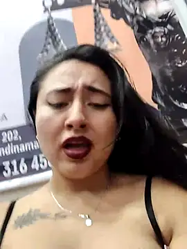 _Sarah-Office1 Live Webcam on Stripchat