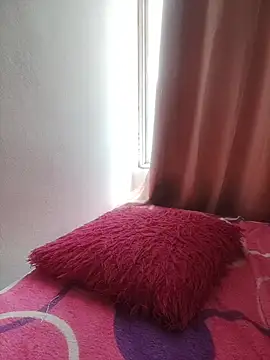 your_baby_violet webcam