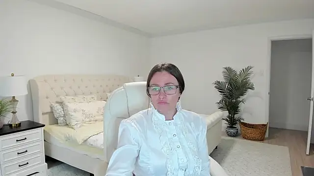 Vika73 Stripchat cam model