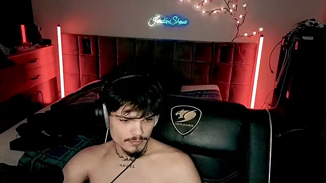 JordanShow webcam