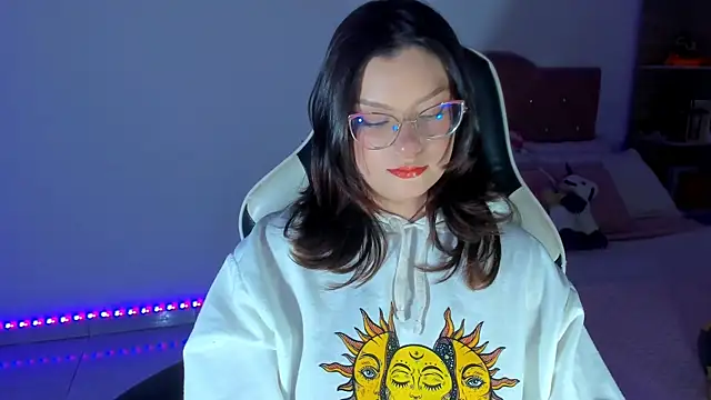 OphelianaRose33 webcam