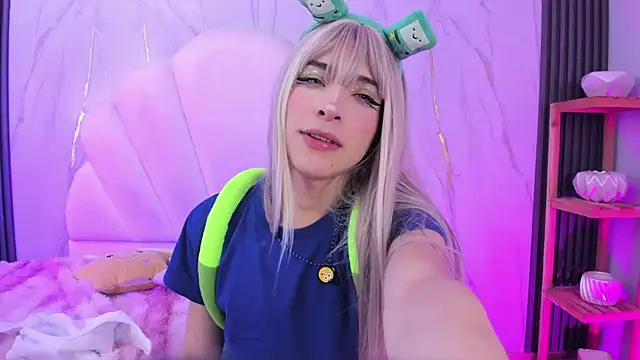 AliiceWonderland_ webcam