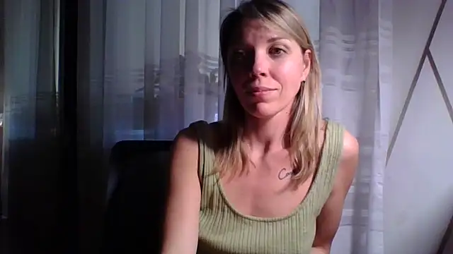 velvetlove287 - VelvetLove287's free webcam - UK Sex Cams