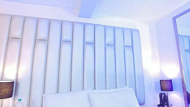 aandreaperez - Aandreaperez's free webcam - UK Sex Cams