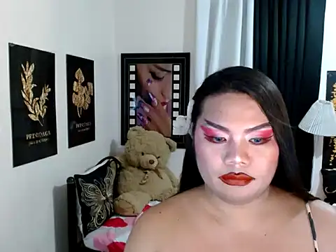 TSbrianaHugeCock webcam